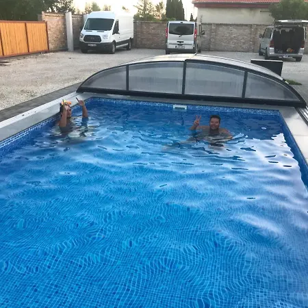 Famvarga Apartmanhaz Balatonfenyves Exterior foto