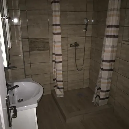 Famvarga Apartmanhaz Balatonfenyves Exterior foto