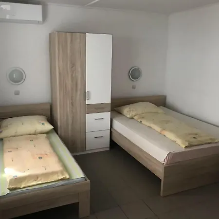 Famvarga Apartmanhaz Balatonfenyves Exterior foto