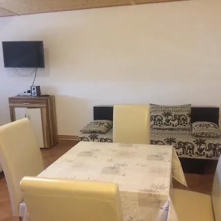 Famvarga Apartmanhaz Balatonfenyves Exterior foto