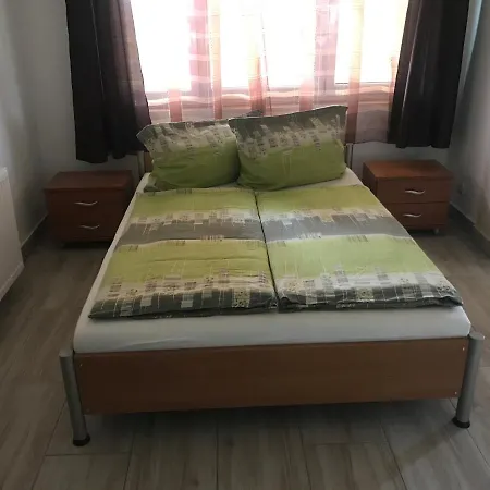 Famvarga Apartmanhaz Balatonfenyves Exterior foto