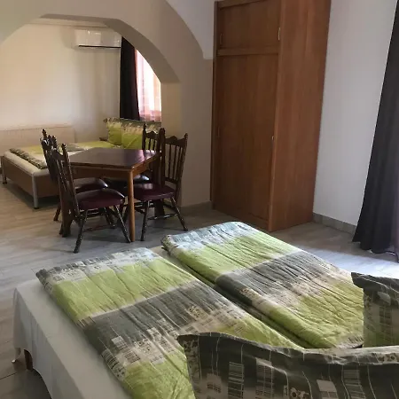 Famvarga Apartmanhaz Balatonfenyves Exterior foto