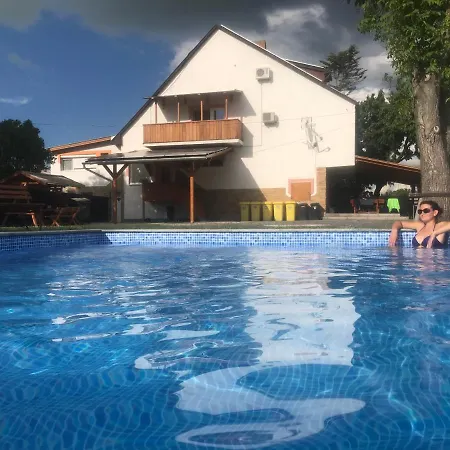 Famvarga Apartmanhaz Balatonfenyves Exterior foto