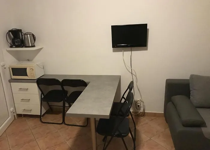 Famvarga Apartmanhaz