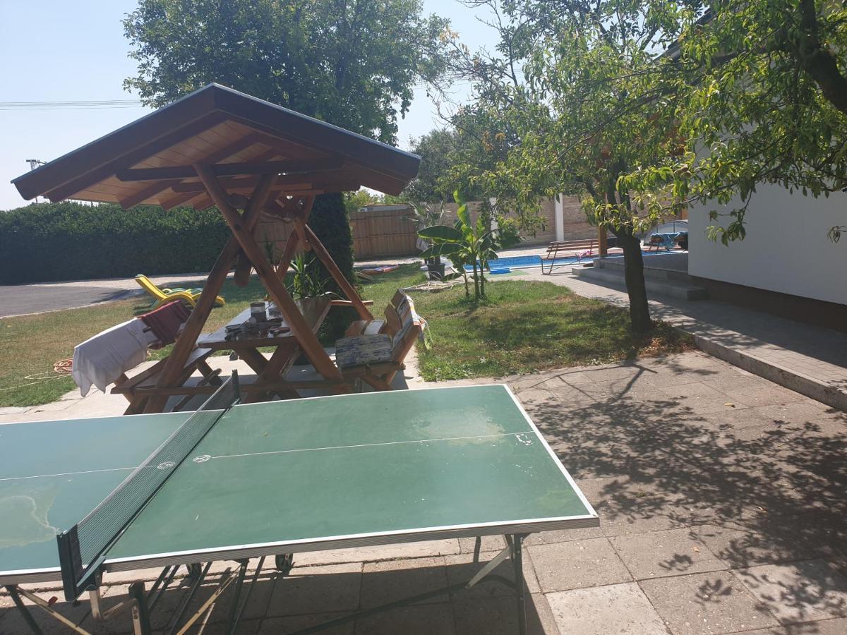 Apartament Famvarga Apartmanhaz Balatonfenyves