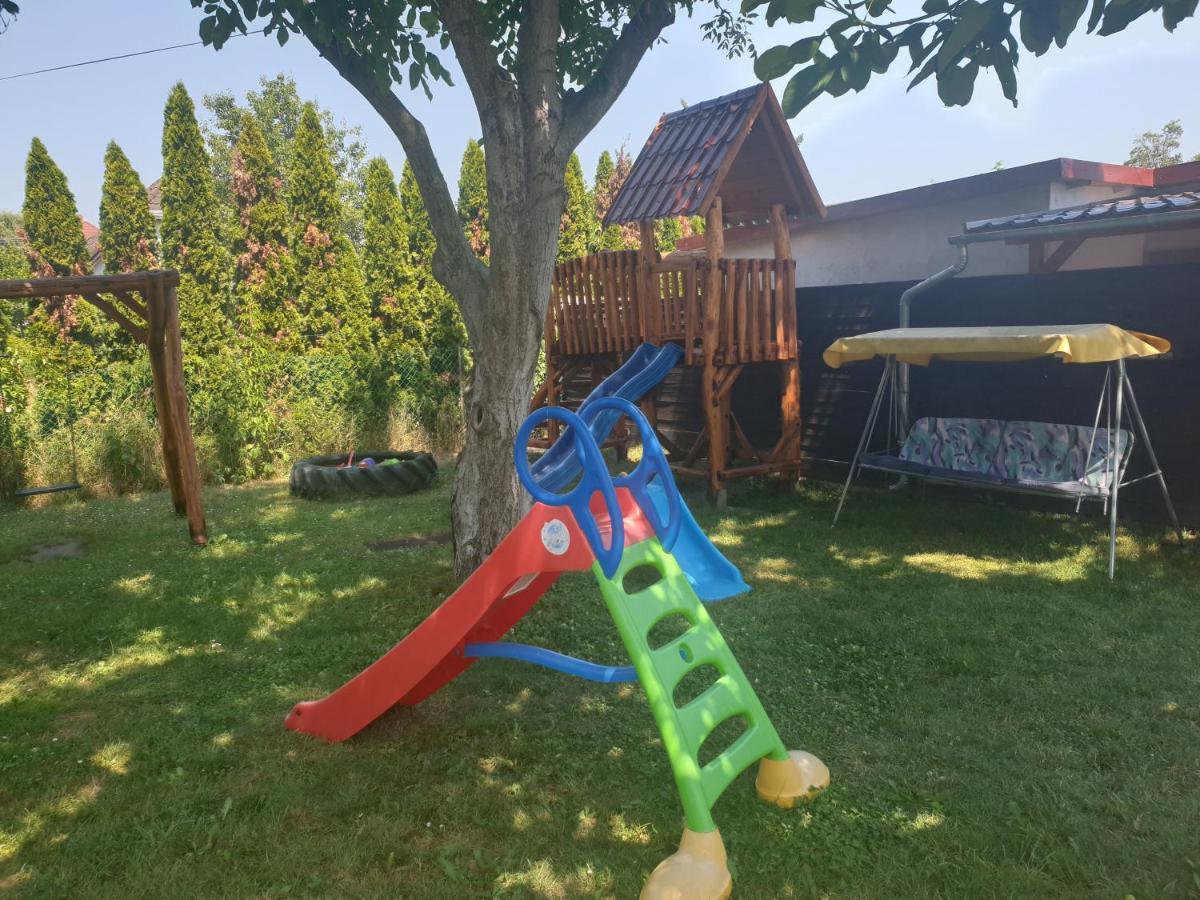 Famvarga Apartmanhaz Apartament Balatonfenyves