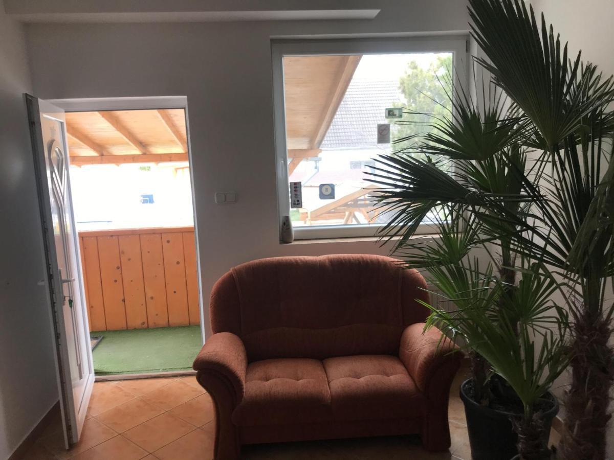Apartment Famvarga Apartmanhaz