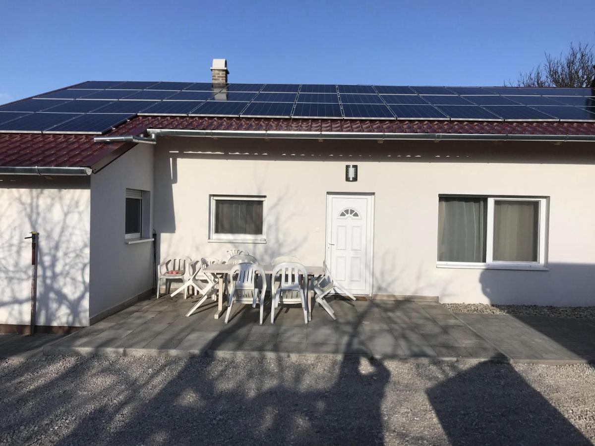 Famvarga Apartmanhaz Apartment