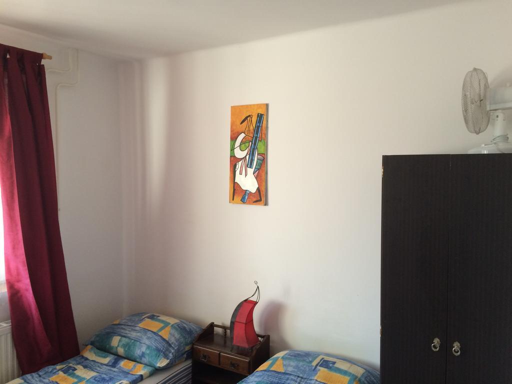 Famvarga Apartmanhaz Balatonfenyves