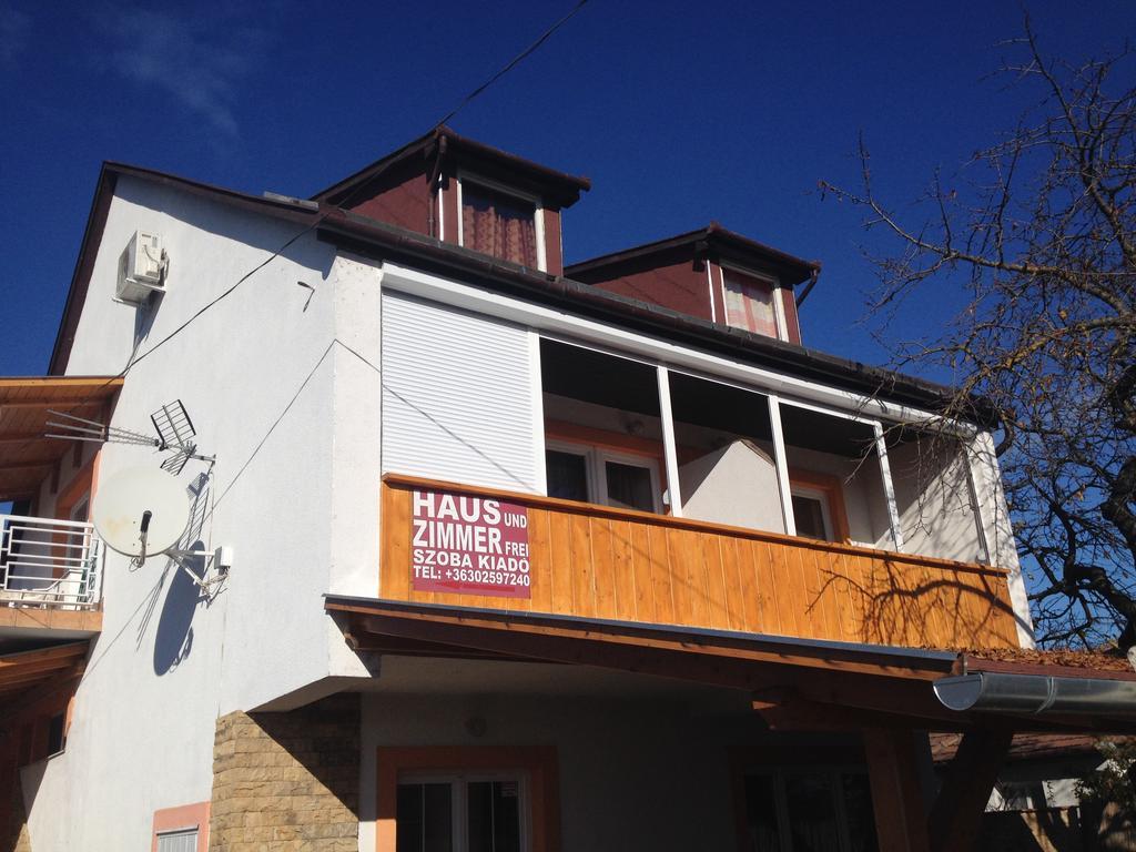 Famvarga Apartmanhaz *