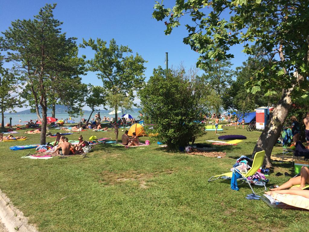 Famvarga Apartmanhaz Balatonfenyves