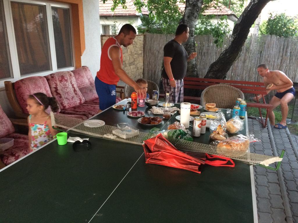 Famvarga Apartmanhaz * Balatonfenyves