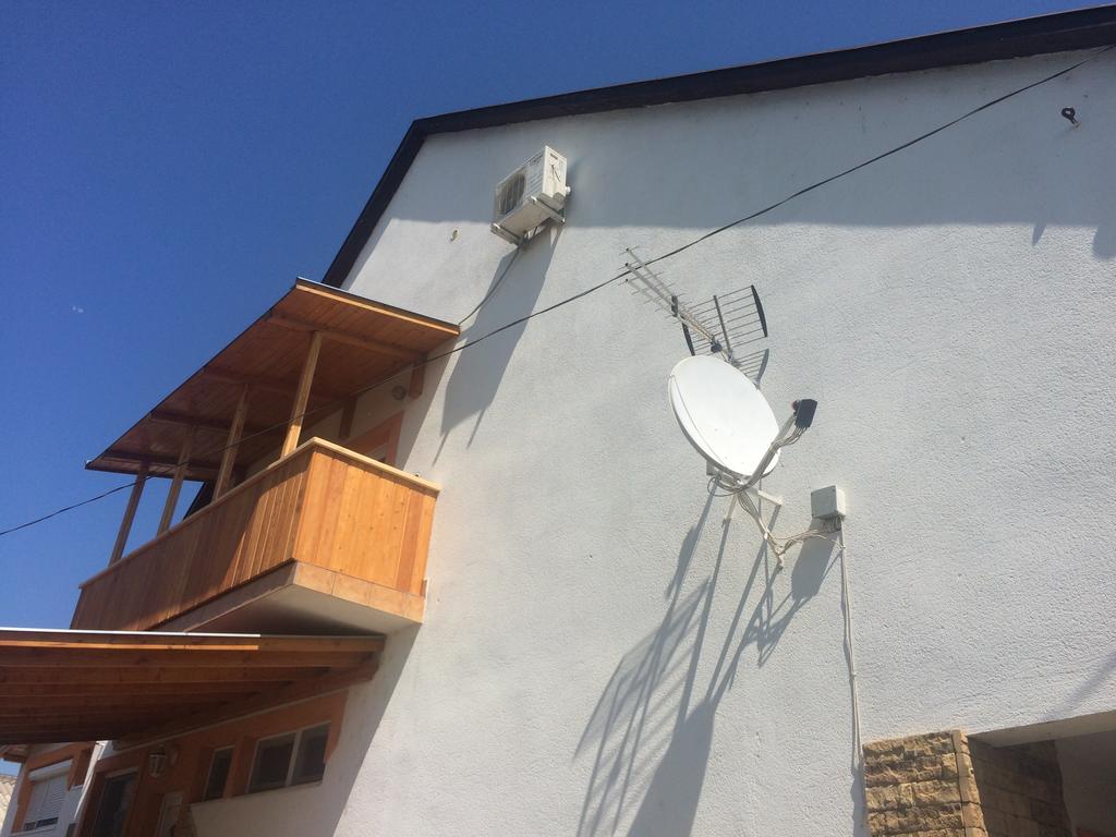 Famvarga Apartmanhaz *