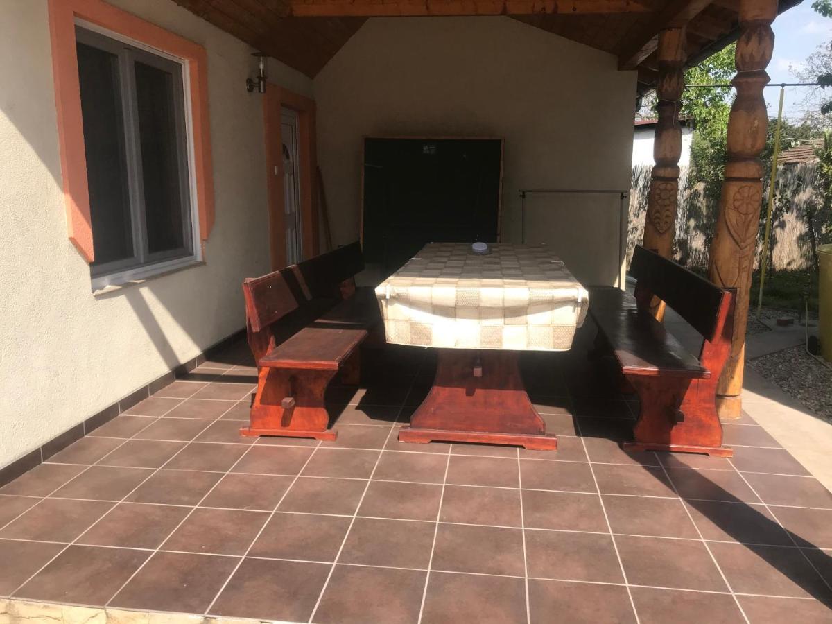 Apartament Famvarga Apartmanhaz
