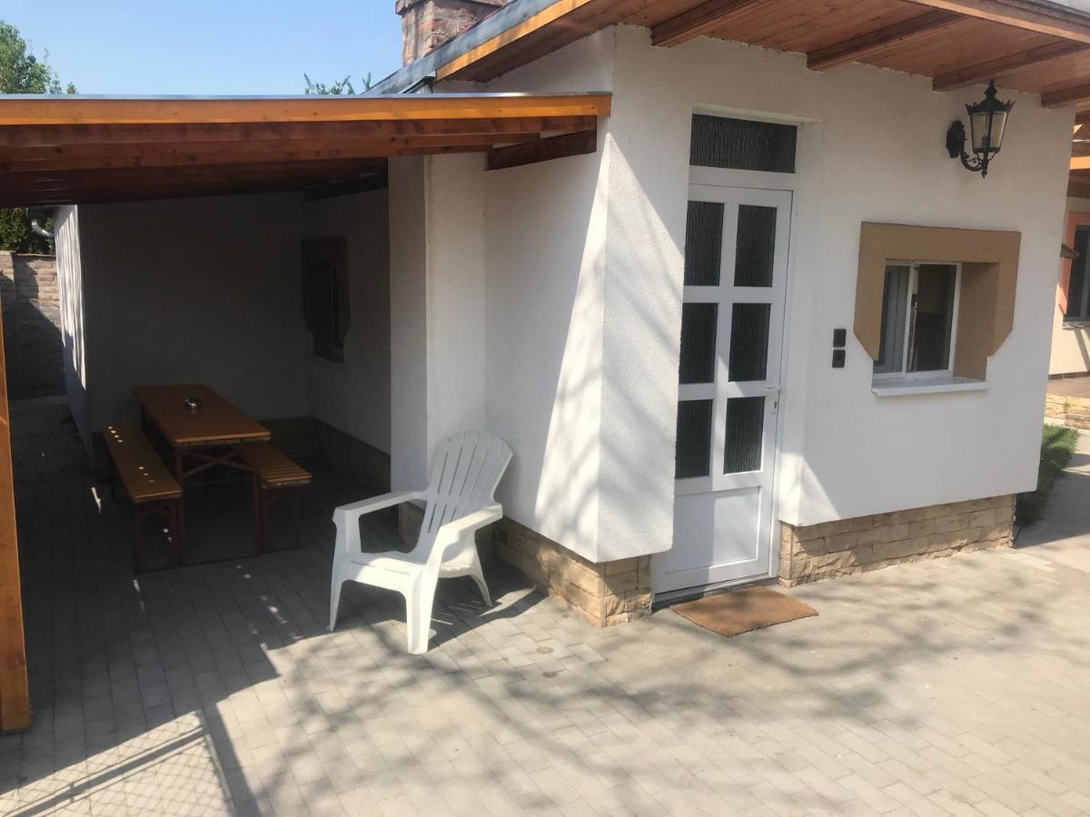 Famvarga Apartmanhaz * Balatonfenyves