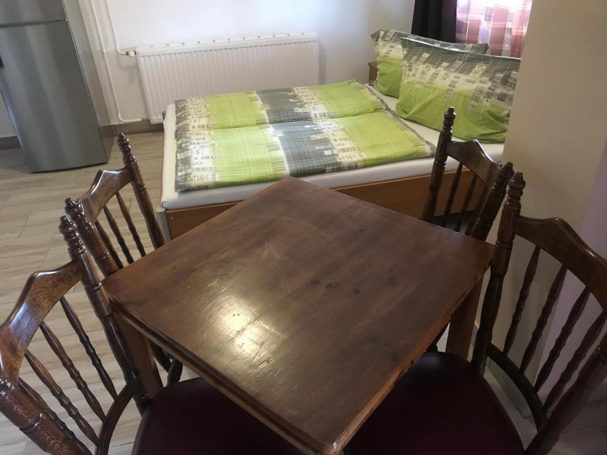 Apartment Famvarga Apartmanhaz Balatonfenyves