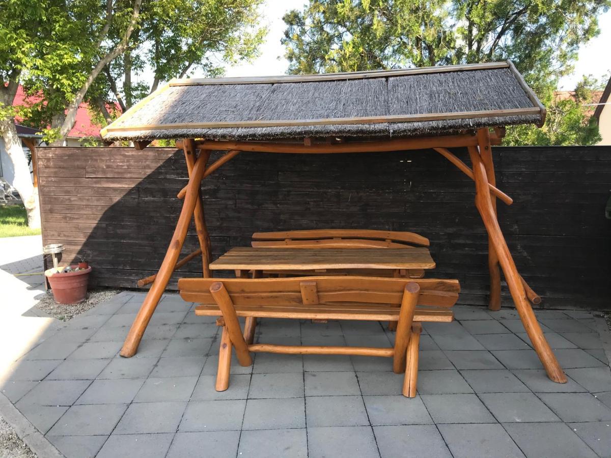 Famvarga Apartmanhaz Apartament *